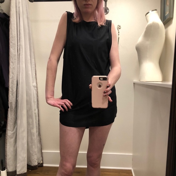 Lululemon black mini shift dress size 4 or 6 - Picture 2 of 7